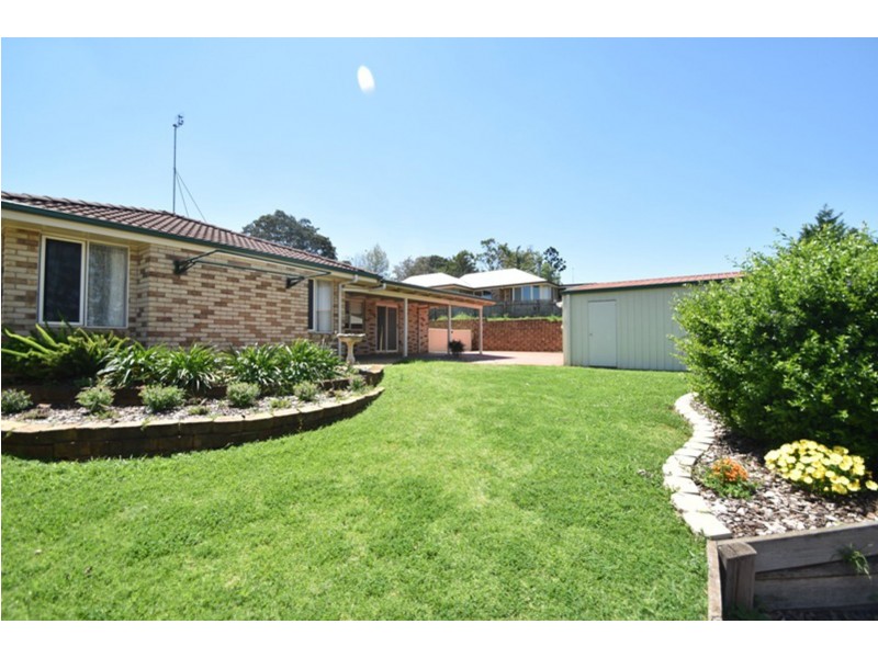 44 Barlow Street, Wilsonton QLD 4350