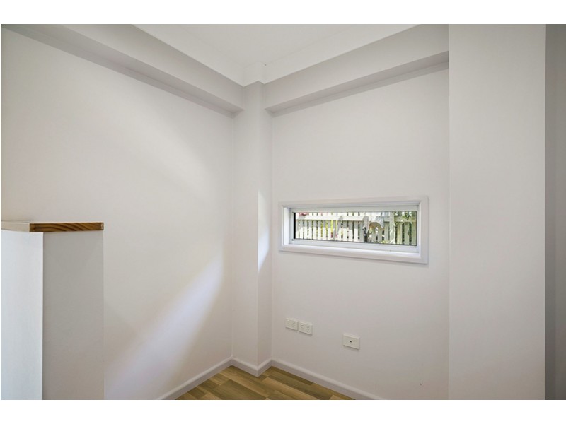 11 Rose Street, Wilsonton QLD 4350