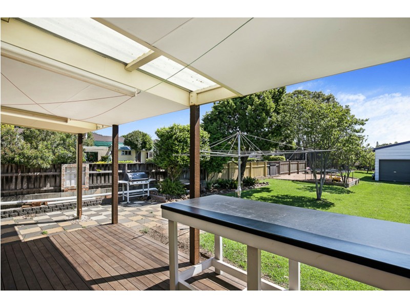 11 Rose Street, Wilsonton QLD 4350