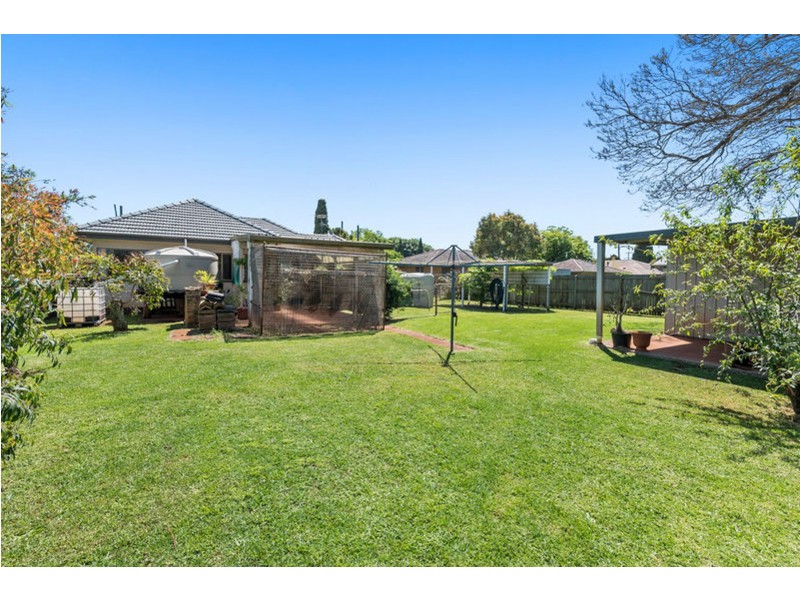 2 Phyllis Street, Harristown QLD 4350