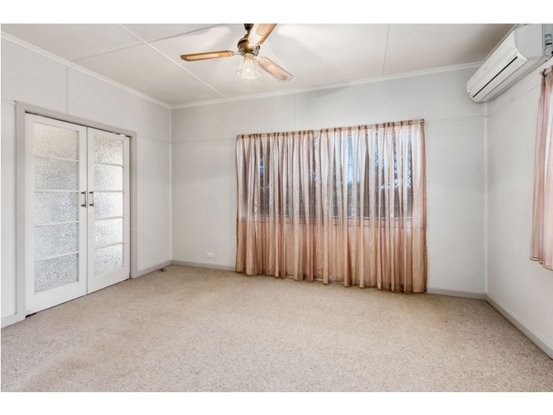 2 Phyllis Street, Harristown QLD 4350