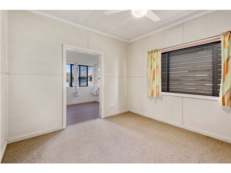 2 Phyllis Street, Harristown QLD 4350