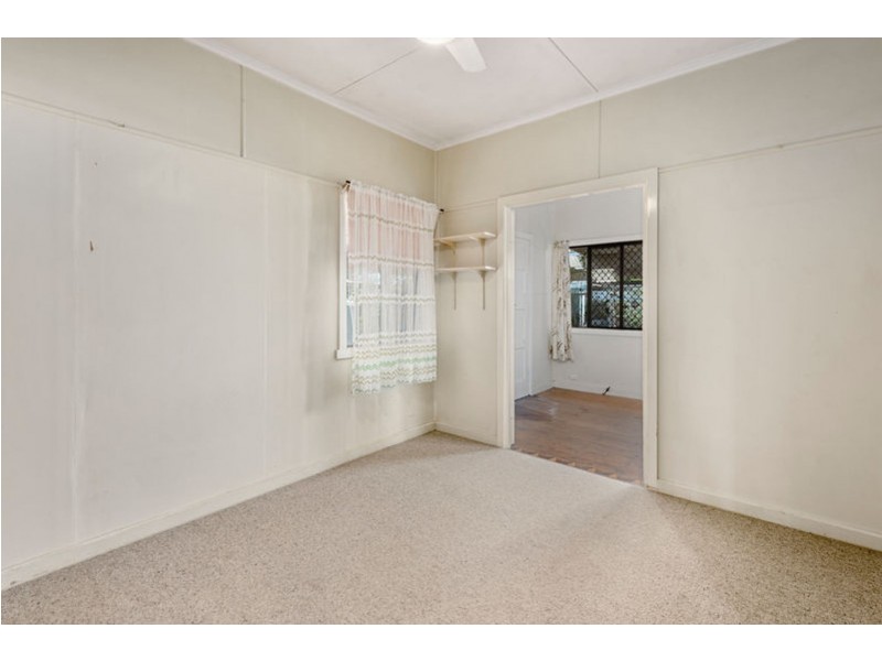 2 Phyllis Street, Harristown QLD 4350