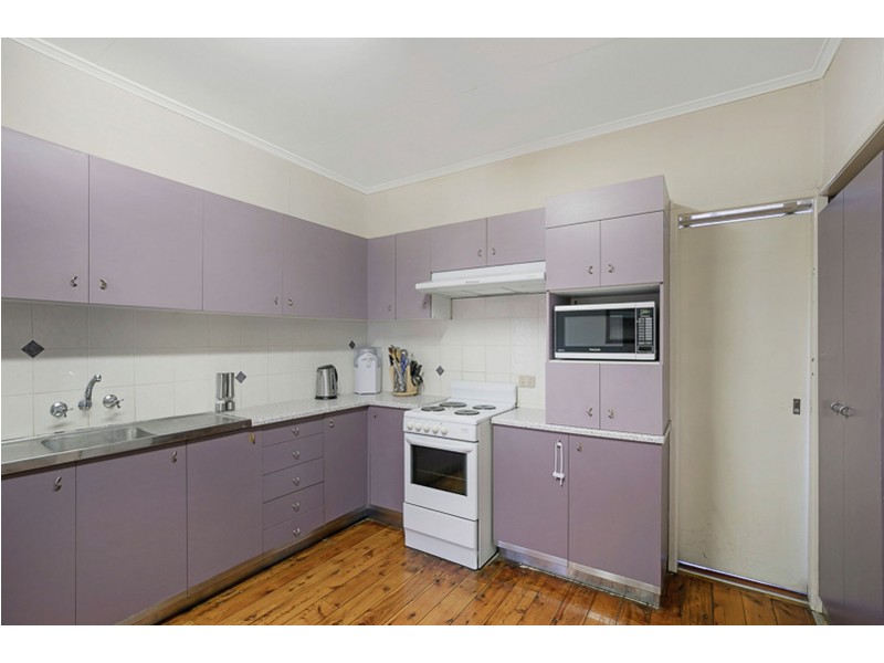 2 Sheehan Street, South Toowoomba QLD 4350