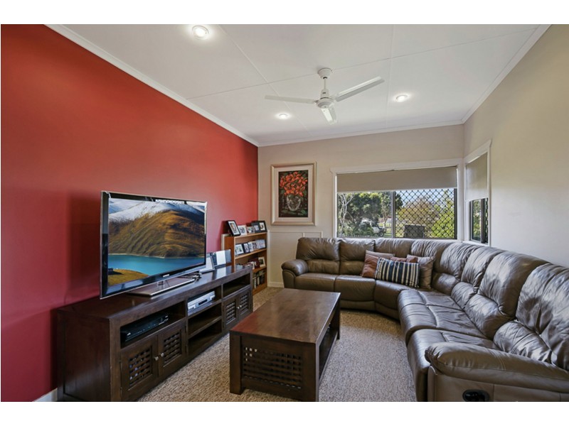 2 Sheehan Street, South Toowoomba QLD 4350