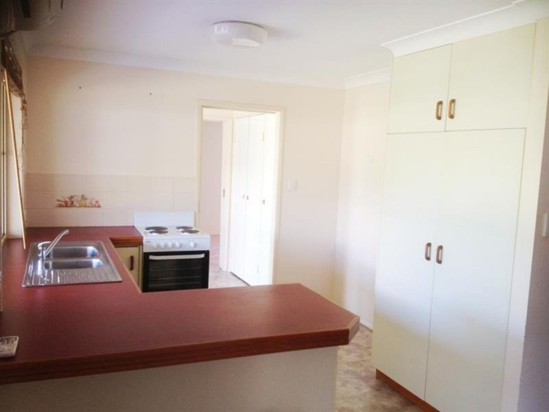 4 Connole Court, Kearneys Spring QLD 4350