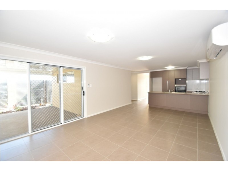 1/9 Cardamon Crescent, Glenvale QLD 4350