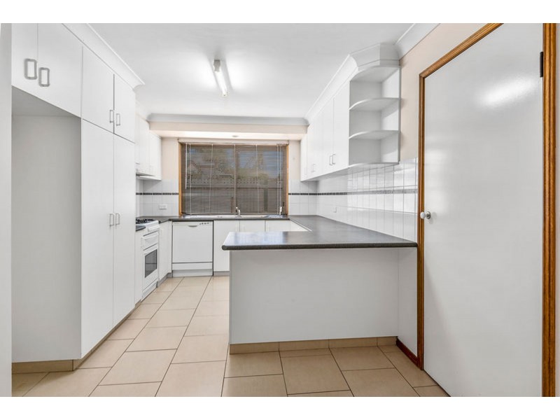 416 West Street, Kearneys Spring QLD 4350