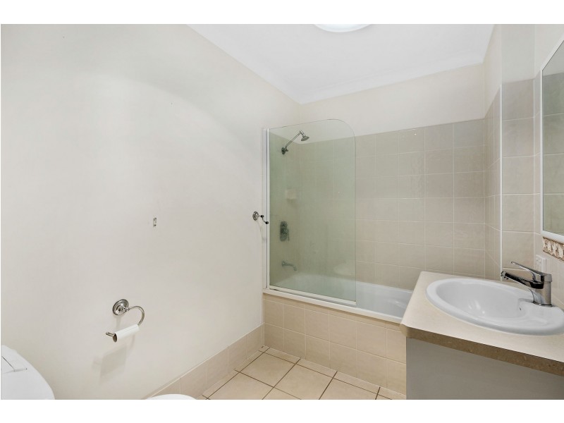 1/28 Hoepper Street, Kearneys Spring QLD 4350