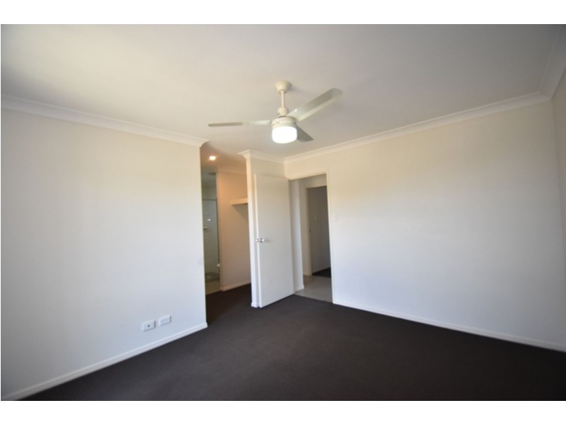 4 Cooranga Street, Glenvale QLD 4350