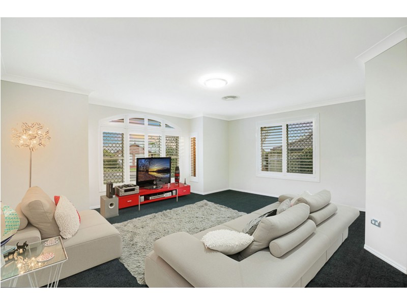 12 Scullin Street, Middle Ridge QLD 4350