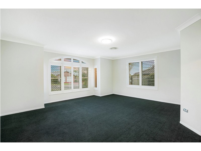 12 Scullin Street, Middle Ridge QLD 4350