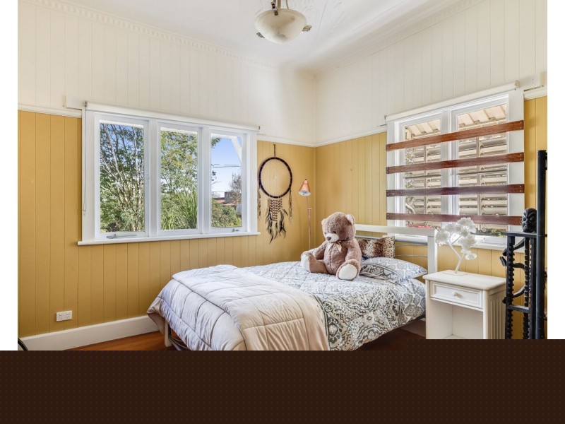 111 & 113 Bridge Street, Mount Lofty QLD 4350