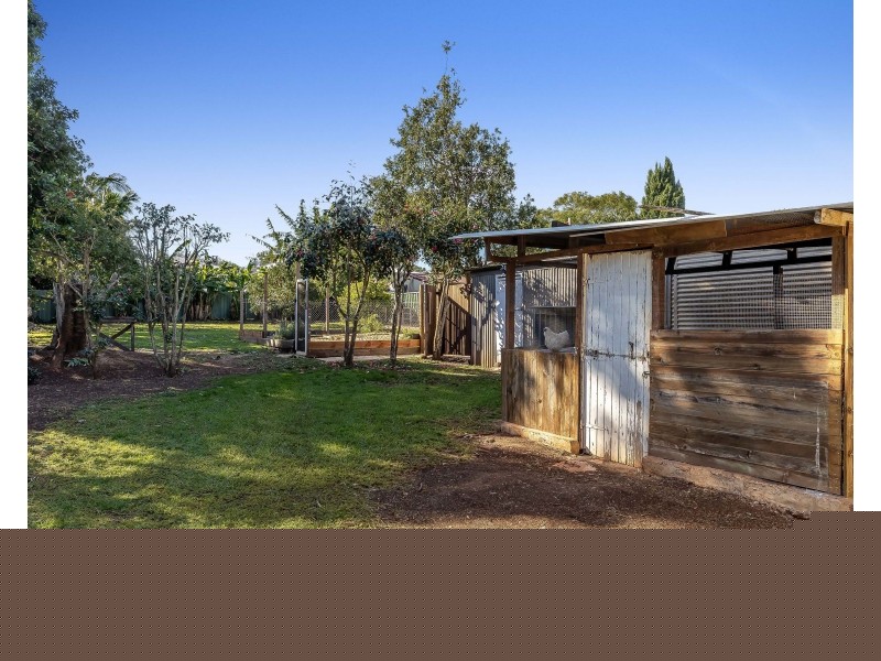 111 & 113 Bridge Street, Mount Lofty QLD 4350