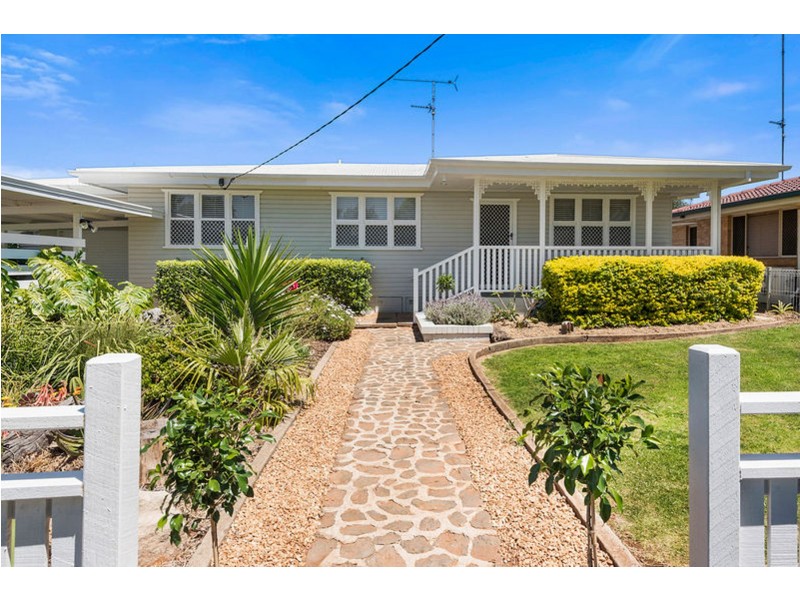 26 Tomkinson Street, Wilsonton QLD 4350