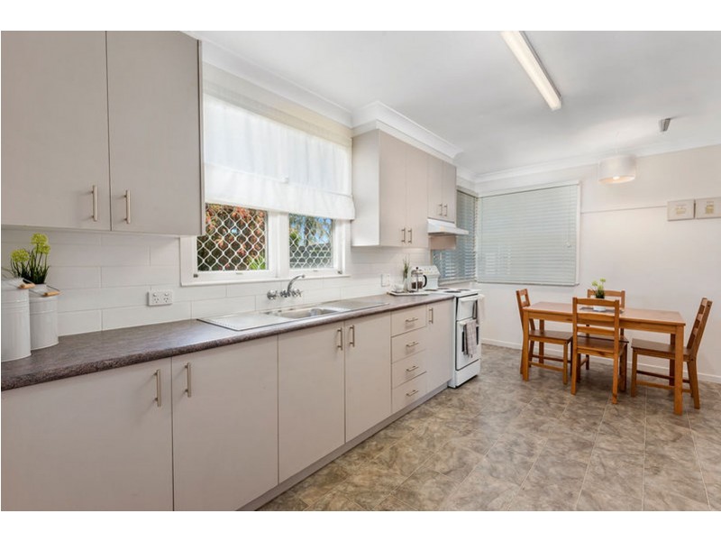 26 Tomkinson Street, Wilsonton QLD 4350