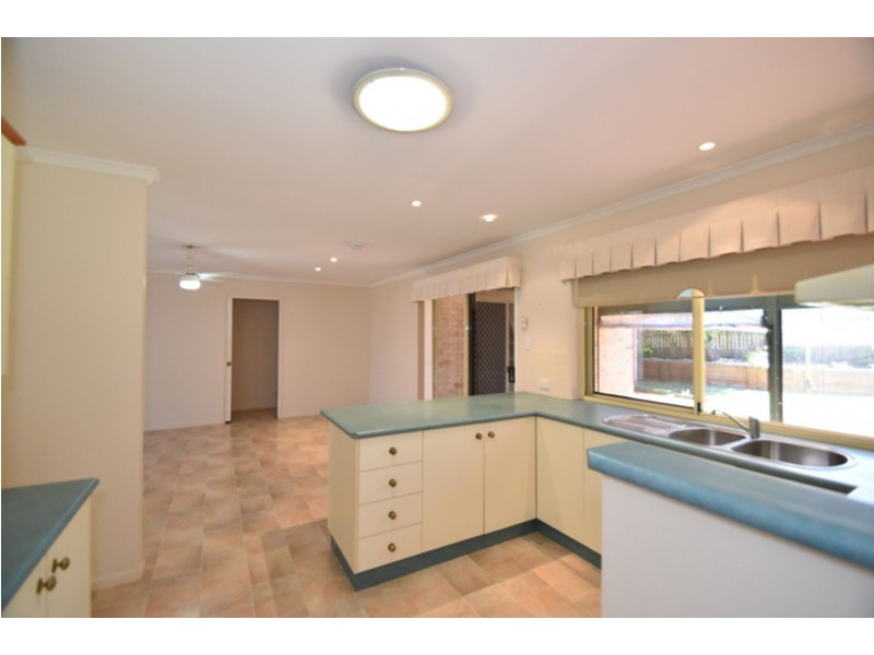 6 Hillcroft Court, Darling Heights QLD 4350