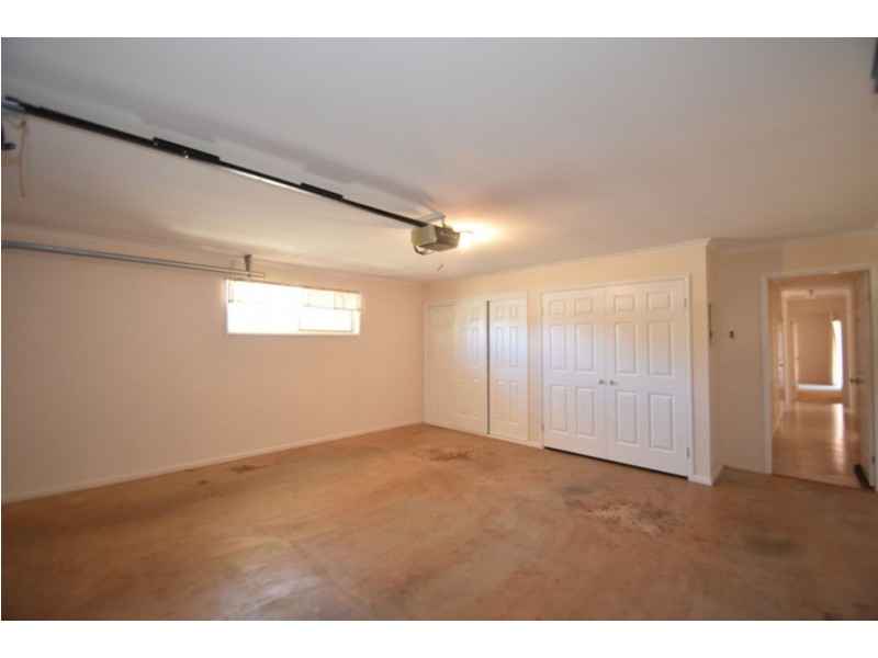 6 Hillcroft Court, Darling Heights QLD 4350
