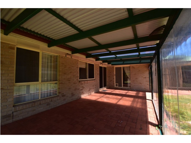 6 Hillcroft Court, Darling Heights QLD 4350