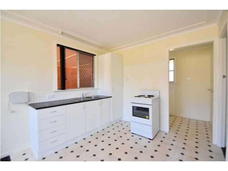 1/781 Ruthven Street, Kearneys Spring QLD 4350