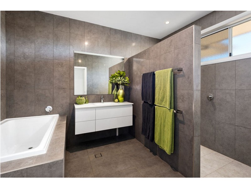 180 Carroll Road, Preston QLD 4352