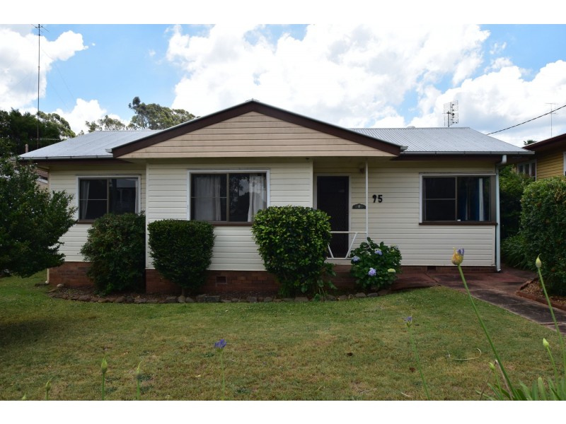 95 Jellicoe Street, North Toowoomba QLD 4350