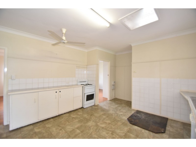 95 Jellicoe Street, North Toowoomba QLD 4350