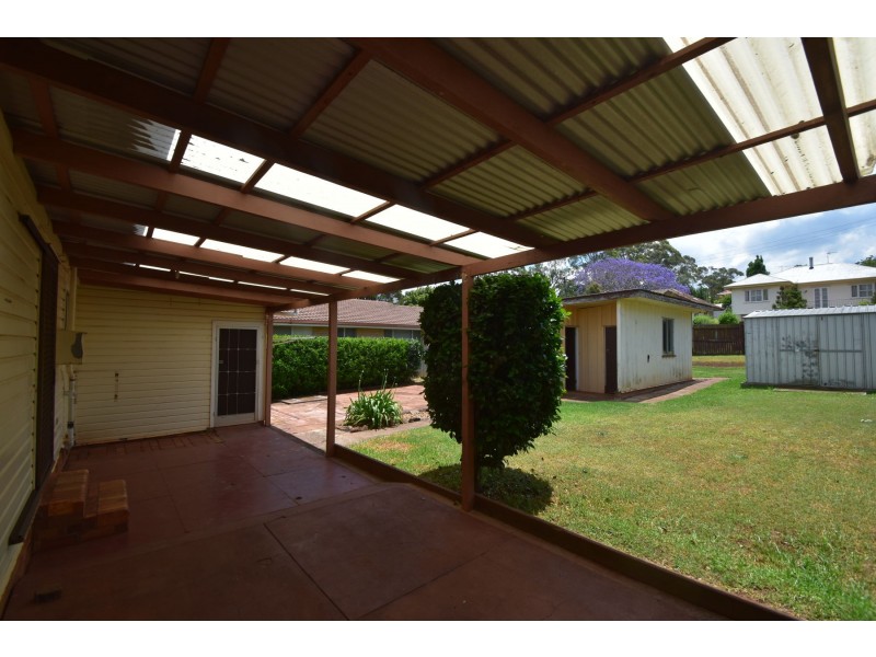 95 Jellicoe Street, North Toowoomba QLD 4350