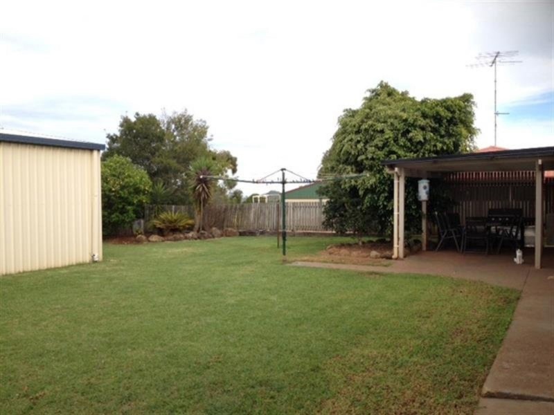 18 Blue Gum Drive, Newtown QLD 4350