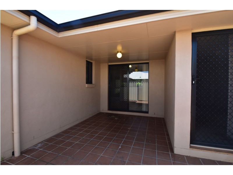 1/472 Stenner Street, Darling Heights QLD 4350