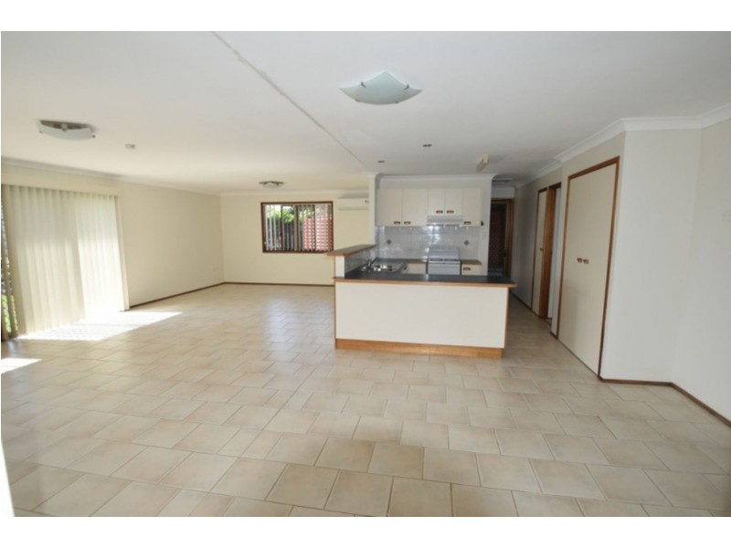 4 Rutkin Street, Kearneys Spring QLD 4350