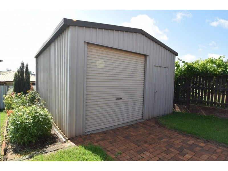 4 Rutkin Street, Kearneys Spring QLD 4350