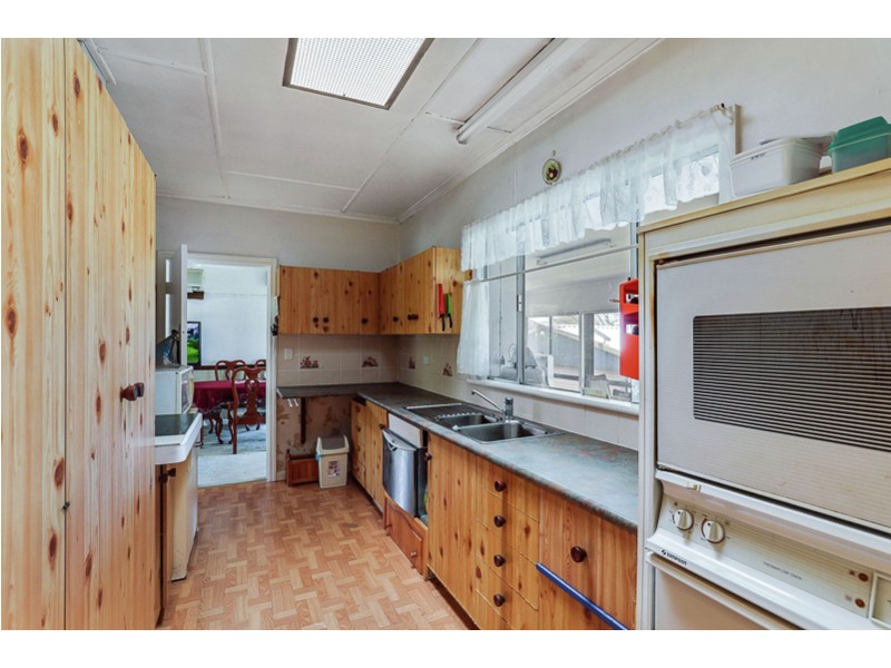 182 West Street, South Toowoomba QLD 4350