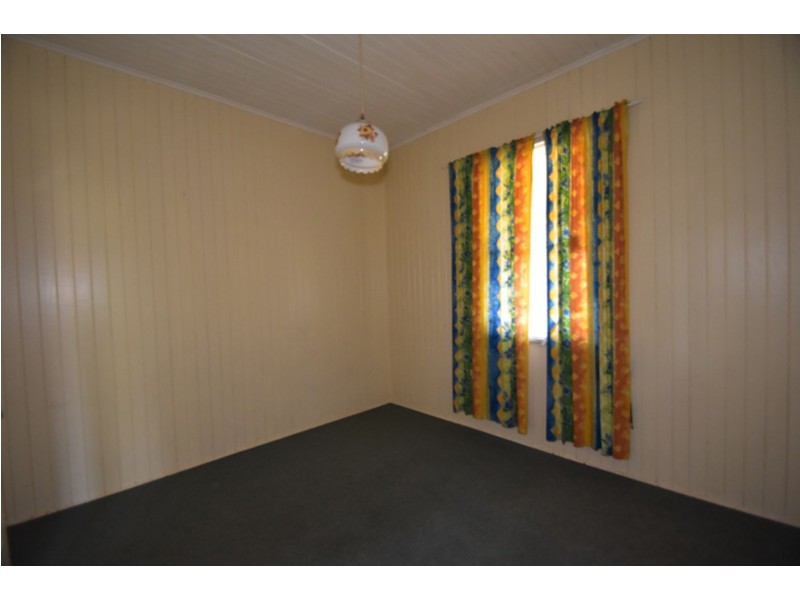 270 James Street, Harristown QLD 4350