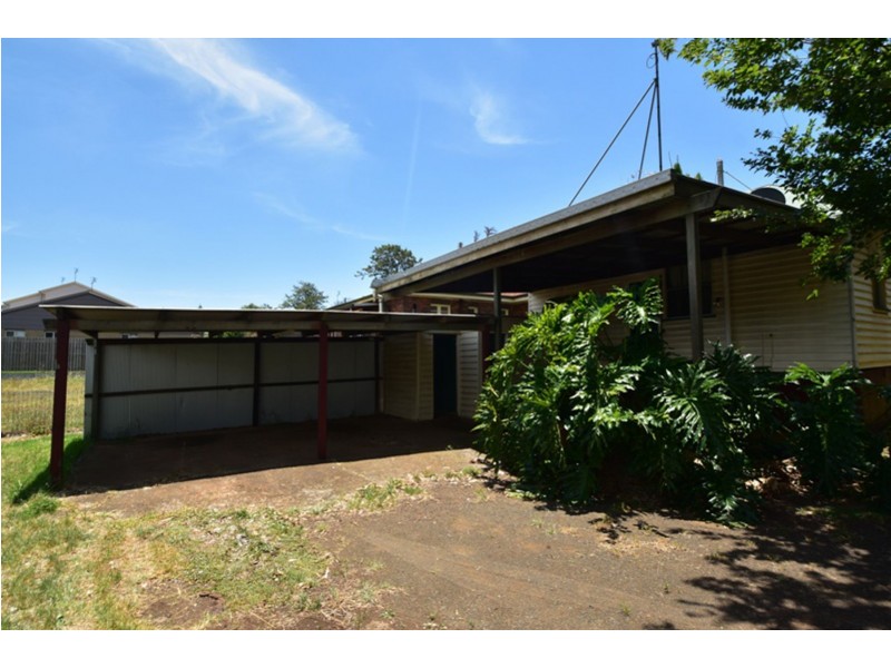 270 James Street, Harristown QLD 4350