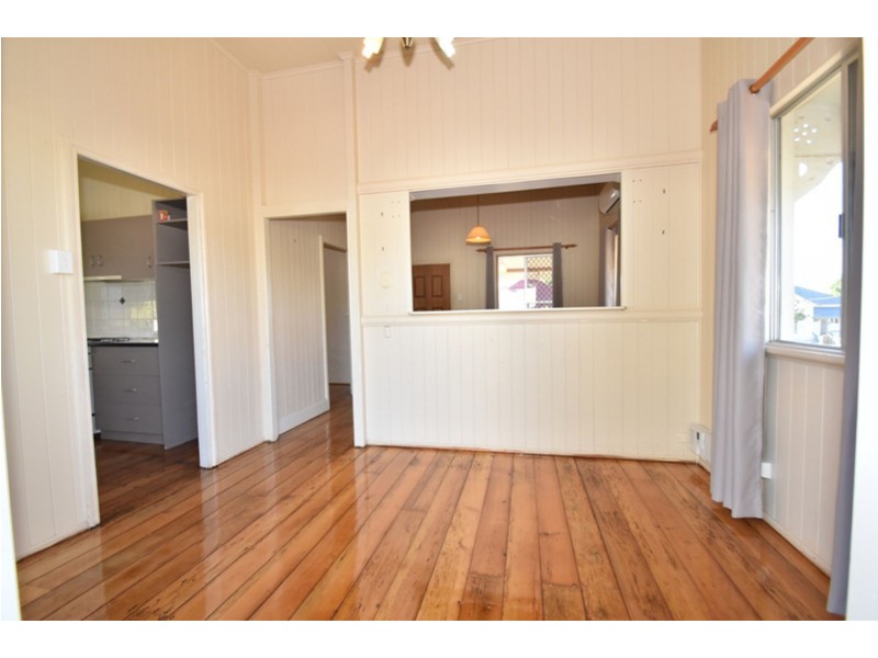 6 Peardon Street, South Toowoomba QLD 4350