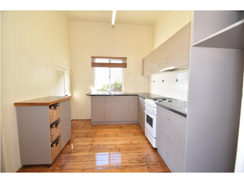 6 Peardon Street, South Toowoomba QLD 4350