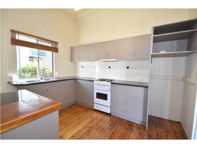 6 Peardon Street, South Toowoomba QLD 4350