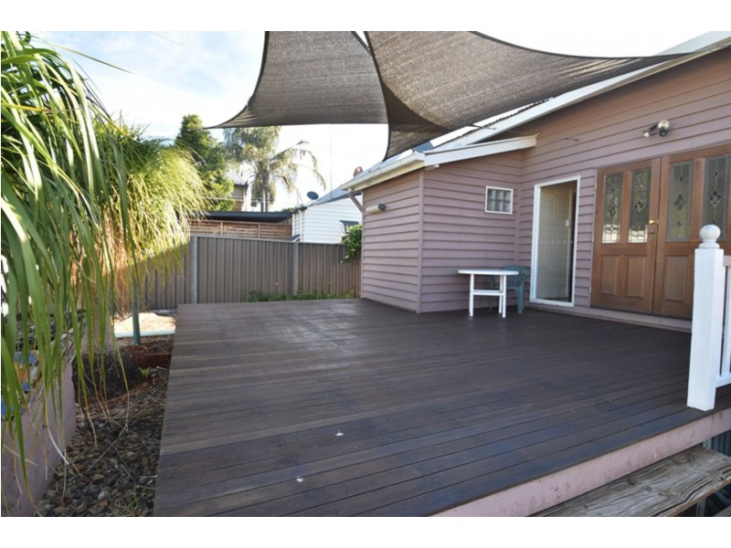 6 Peardon Street, South Toowoomba QLD 4350