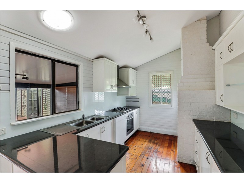 208 South Street, South Toowoomba QLD 4350