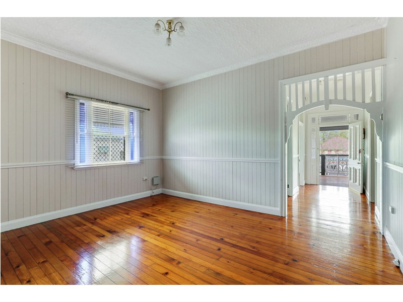 208 South Street, South Toowoomba QLD 4350