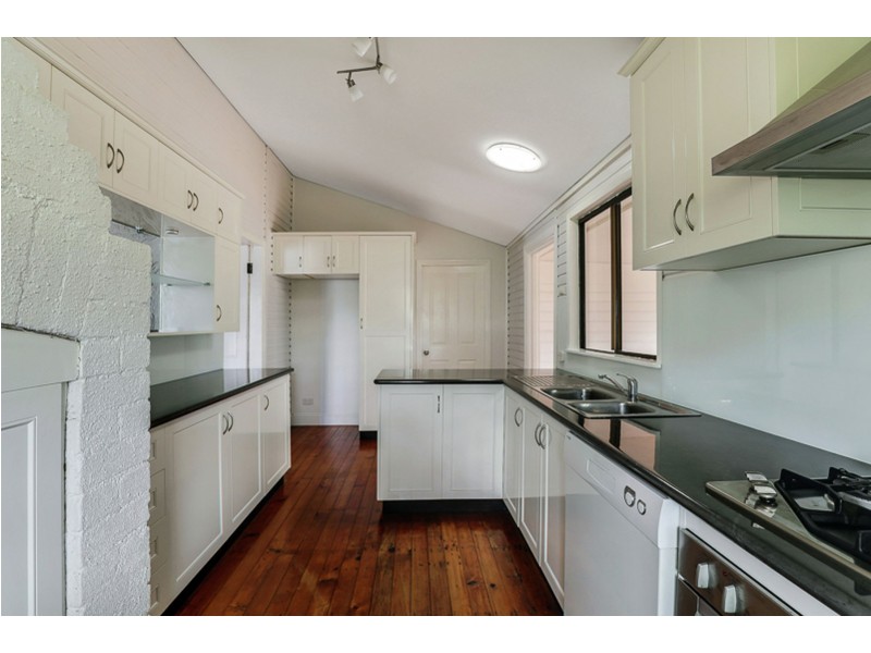 208 South Street, South Toowoomba QLD 4350