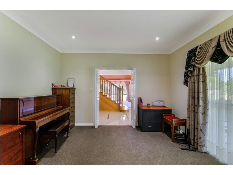 19 Dhal Street, Cotswold Hills QLD 4350