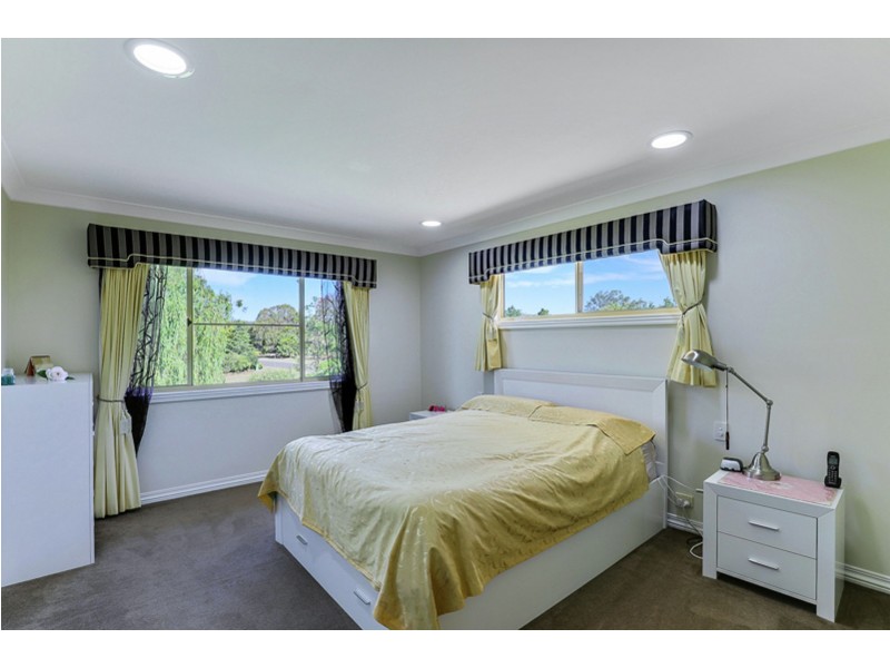 19 Dhal Street, Cotswold Hills QLD 4350