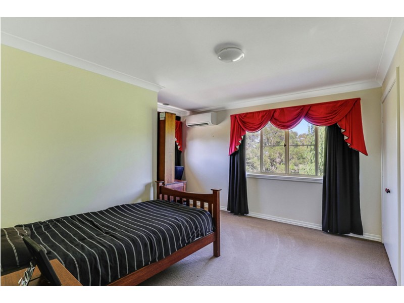 19 Dhal Street, Cotswold Hills QLD 4350