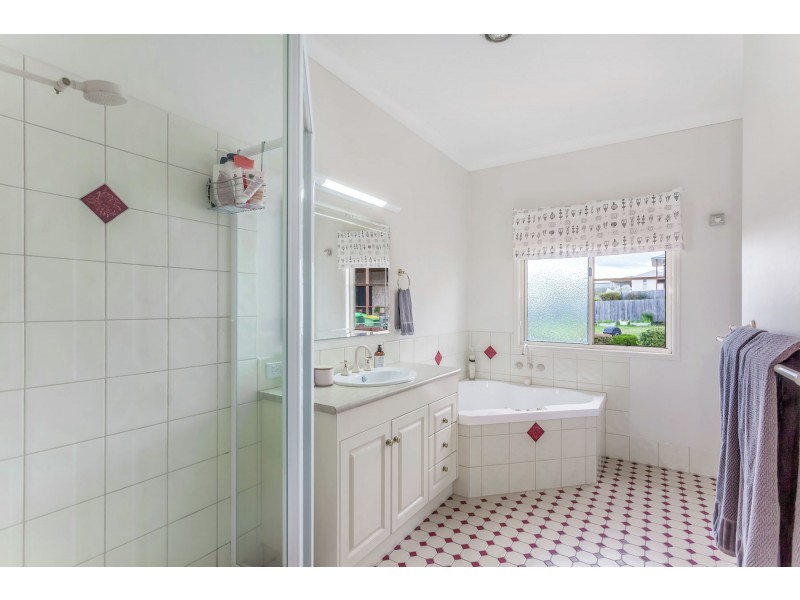 14 Edwin Street, Westbrook QLD 4350