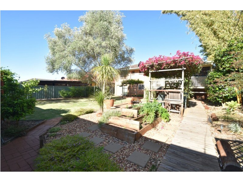 19 Leichhardt Street, Centenary Heights QLD 4350