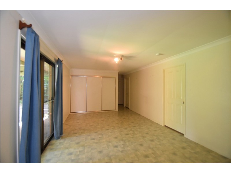 4 Radiata Court, Darling Heights QLD 4350