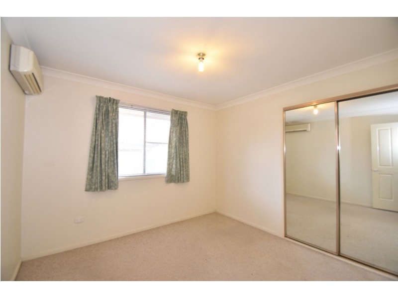 4 Radiata Court, Darling Heights QLD 4350