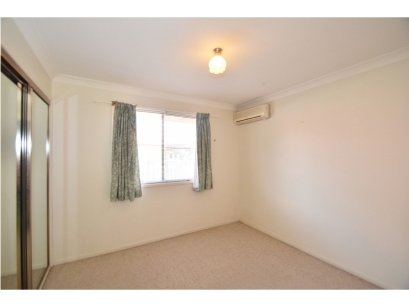 4 Radiata Court, Darling Heights QLD 4350